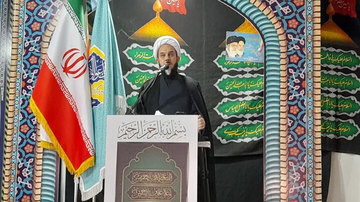 اقامه نماز جمعه از برترین دستاوردهای انقلاب اسلامی است