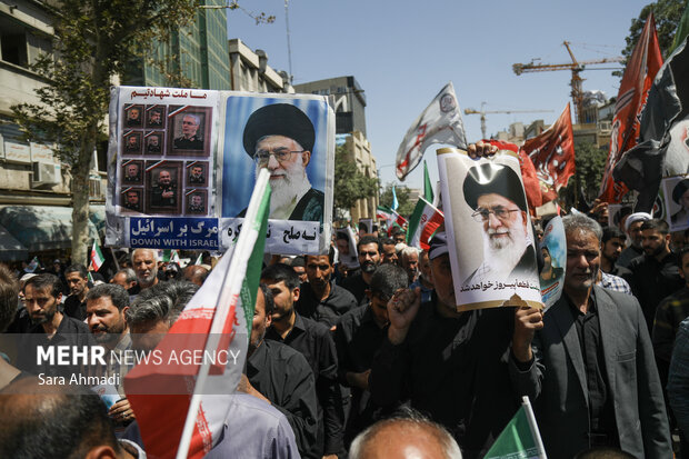تشییع پیکر مطهر شهید اقتدار حسن حسینی نژاد در مشهد