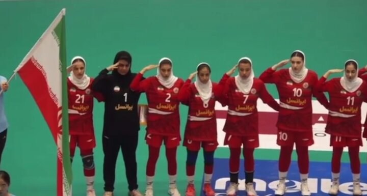 VIDEO: Iranian women's team support armed forces VIDEO: Iranian women's team support armed forces