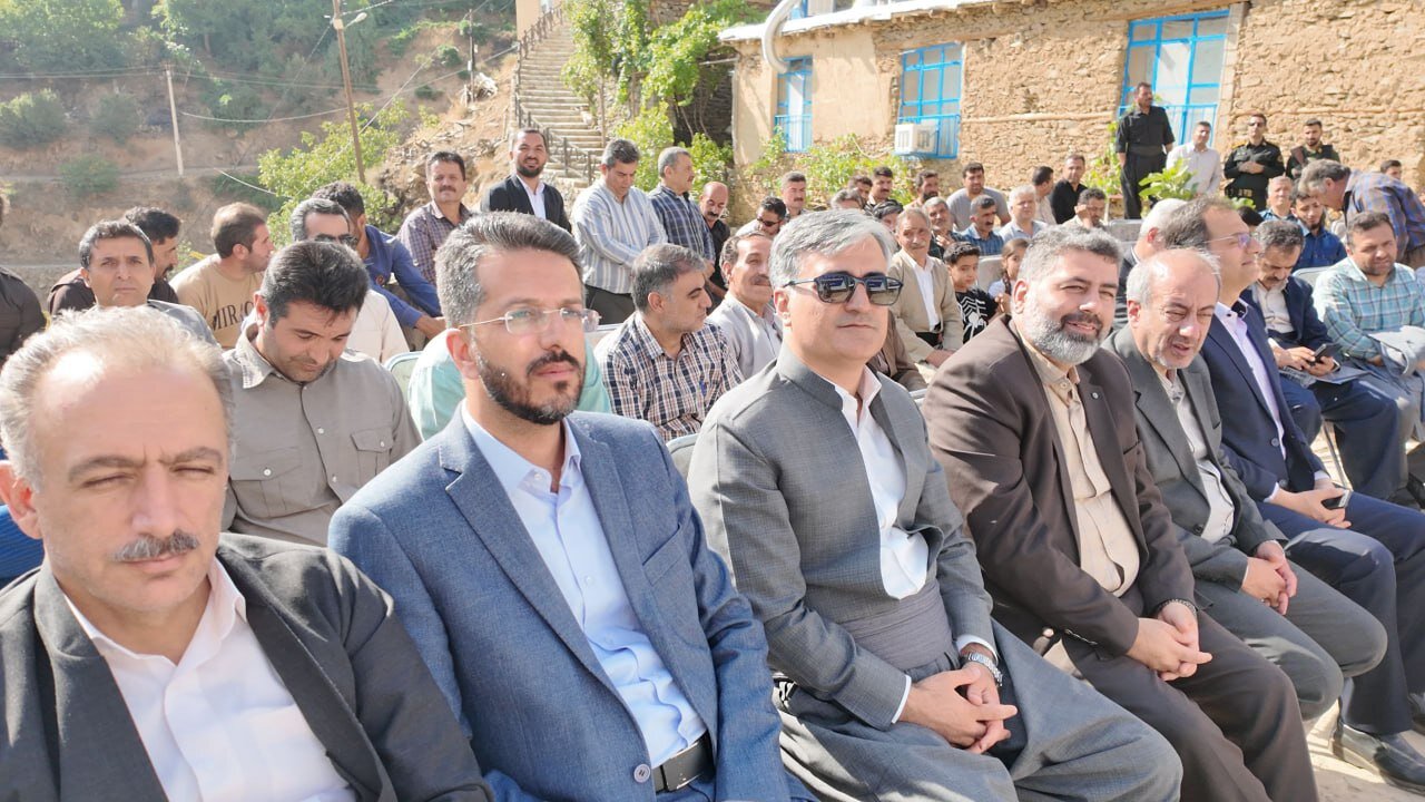 حمایت از صنایع دستی روستاها را به کانون توسعه تبدیل می‌کند
