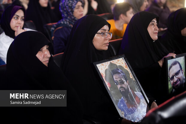 آیین افتتاحیه یادمان بچه‌های آسمان