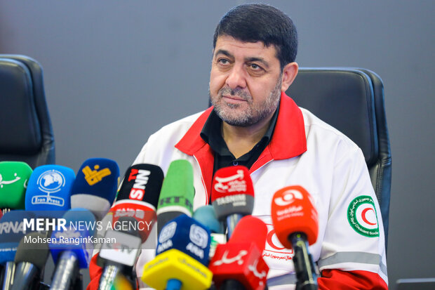 نشست خبری رئیس جمعیت هلال‌احمر 6