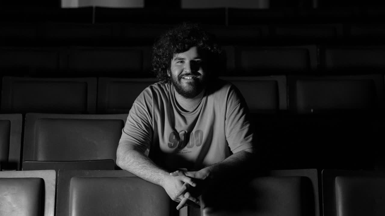 نمایش «راه باریک پشت کوه» تلاشی برای بیداری مخاطب خوابزده امروز نمایش «راه باریک پشت کوه» تلاشی برای بیداری مخاطب خوابزده امروز