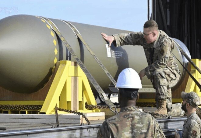 محققان چینی راه شکست بمبهای سنگر شکن آمریکایی را یافتند محققان چینی راه شکست بمبهای سنگر شکن آمریکایی را یافتند