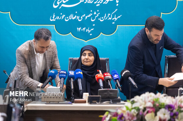 آیین سرمایه گذاری بخش خصوصی در ناوگان ریلی