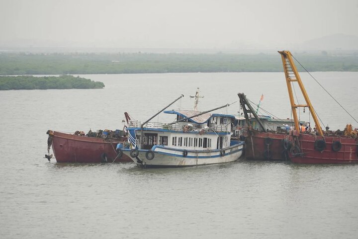 At least 38 dead after tourist boat capsizes in Vietnam