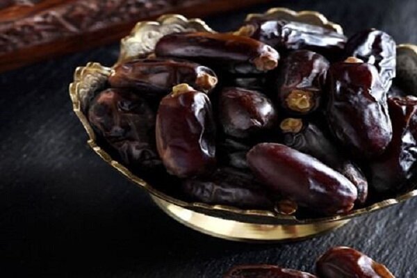 ۱۰ تُن خرما در شیراز با قیمت مصوب توزیع شد