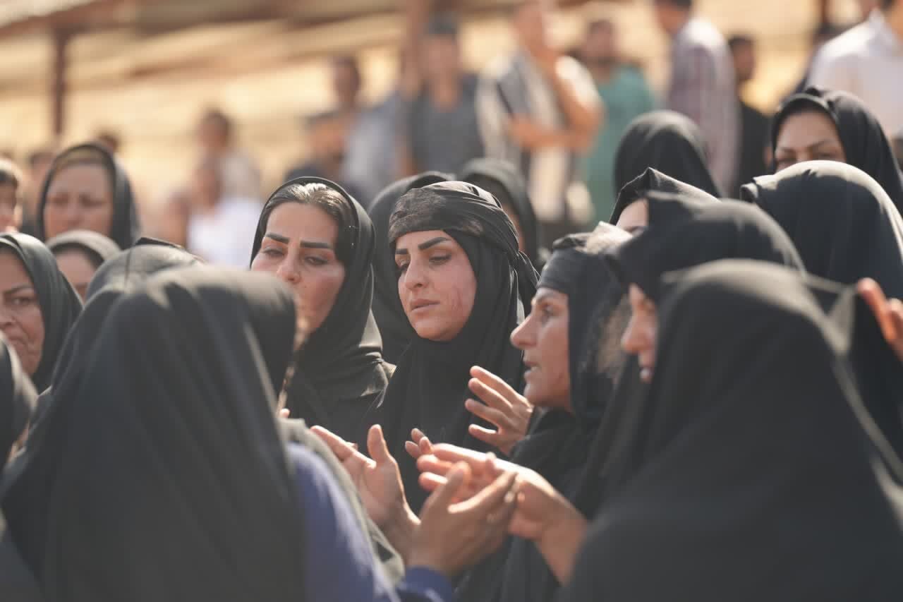 وداع با امدادگر شهید؛ پیکر «کورش بیرانوند» در خرمآباد آرام گرفت+عکس