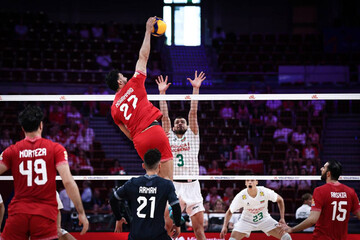 منتخب إيران للكرة الطائرة يتقدم الى المركز 13 في التصنيف العالمي