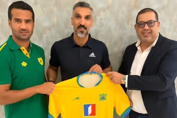 هاشمی‌نسب به کادر فنی صنعت‌نفت آبادان پیوست