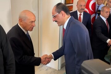 دیداری سەرۆکی میت و باخچەلی لەبارەی چەکدانانی پەکەکە