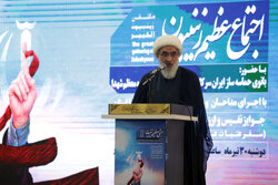 زنان ایرانی در برابر تهاجم دشمنان با قدرت ایستاده‌اند
