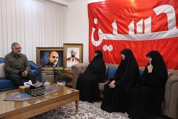 دیدار شهردار تهران با خانواده سرداران شهید رشید و ربانی