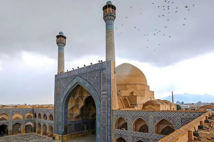 امام جمعهای که برای کارخیر مرز ندارد؛«عطر بچههای مسجد»به مشام می رسد