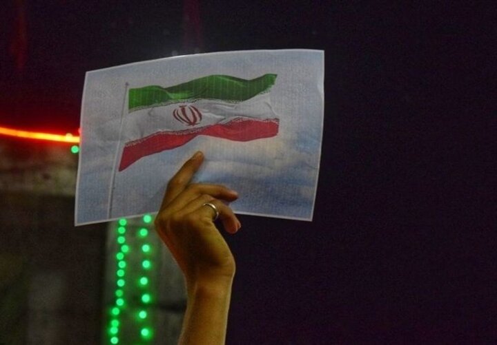شکستن اتحاد ملی به‌مثابه اقدامی مجرمانه در زمان جنگ