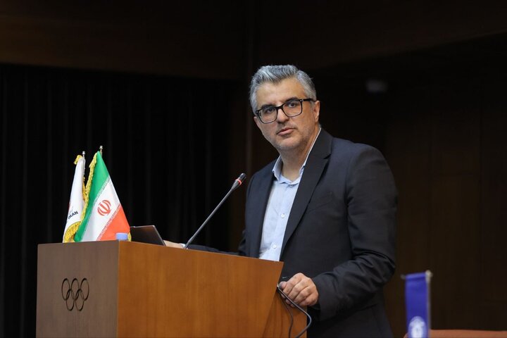 «برفشادی» روی سر اسکی؛ حرکت «زوج متخصص» در مسیر ناهموار موفقیت