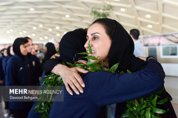 مراسم استقبال از تیم ملی فوتبال بانوان در مشهد 8