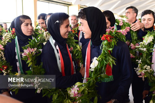 مراسم استقبال از تیم ملی فوتبال بانوان در مشهد 13