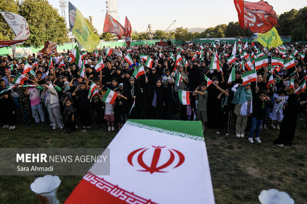 اجتماع بزرگ کودکان و نوجوانان مشهدی در روز شهادت امام سجاد(ع)