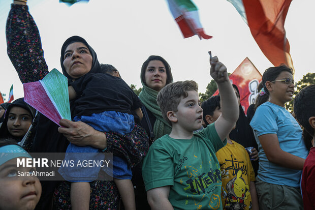 اجتماع بزرگ کودکان و نوجوانان مشهدی در روز شهادت امام سجاد(ع)