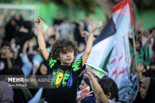 اجتماع بزرگ کودکان و نوجوانان مشهدی در روز شهادت امام سجاد(ع)