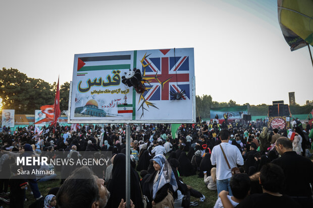 اجتماع بزرگ کودکان و نوجوانان مشهدی در روز شهادت امام سجاد(ع)