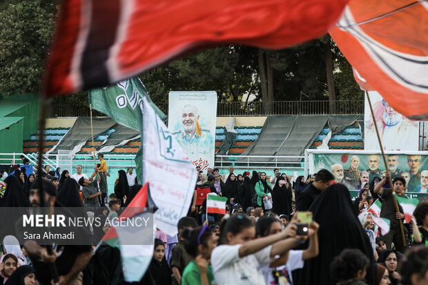 اجتماع بزرگ کودکان و نوجوانان مشهدی در روز شهادت امام سجاد(ع)