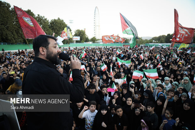 اجتماع بزرگ کودکان و نوجوانان مشهدی در روز شهادت امام سجاد(ع)