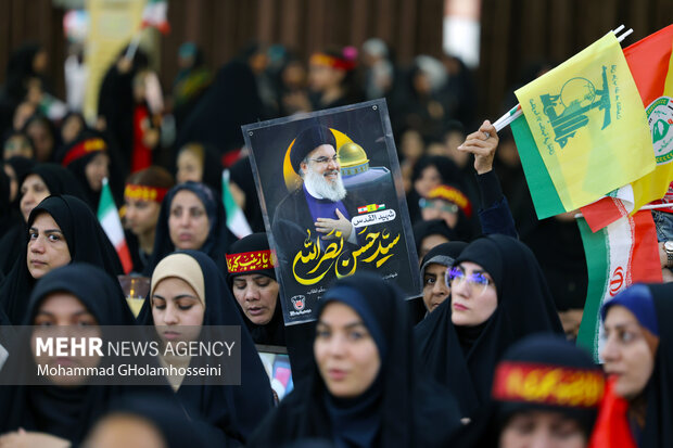 اجتماع عظیم زینبیون بوشهر با حضور سحر امامی