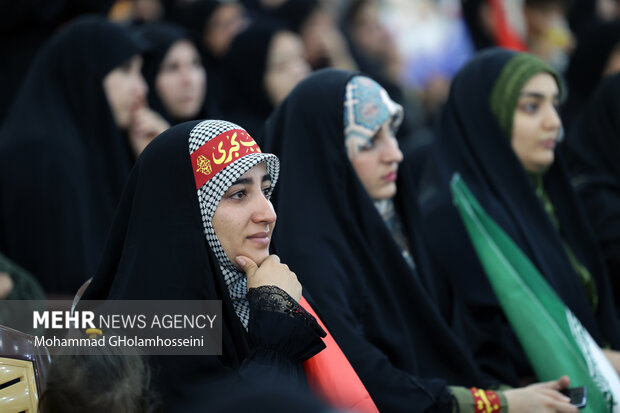 اجتماع عظیم زینبیون بوشهر با حضور سحر امامی