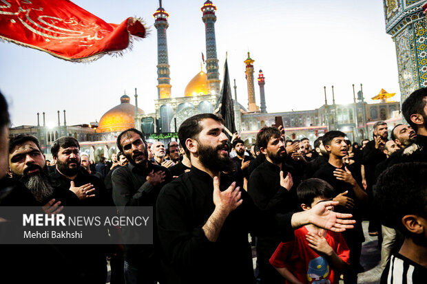 عزاداری شهادت امام زین العابدین(ع) در حرم بانوی کرامت