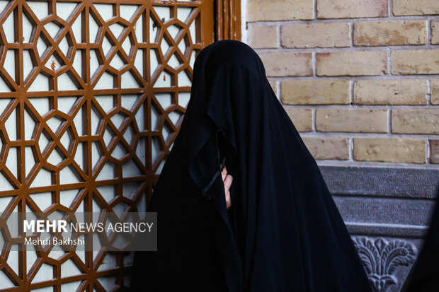 عزاداری شهادت امام زین العابدین(ع) در حرم بانوی کرامت