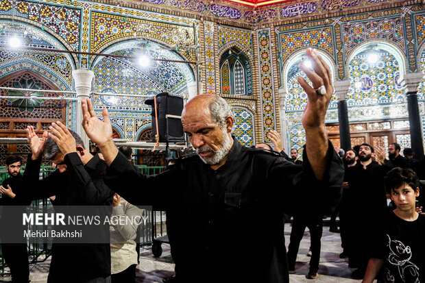 عزاداری شهادت امام زین العابدین(ع) در حرم بانوی کرامت