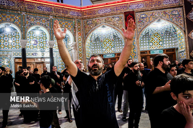 عزاداری شهادت امام زین العابدین(ع) در حرم بانوی کرامت
