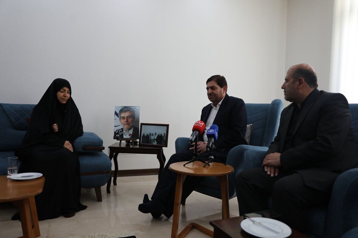 شهيد،عباسي،معظم،رهبري،مقام،خانواده،دستيار،ديدار،تسليت،فريدون ...