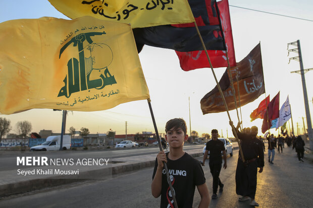 خوزستان اربعینی شد؛ زائران حسینی راهی کربلا شدند خوزستان اربعینی شد؛ زائران حسینی راهی کربلا شدند