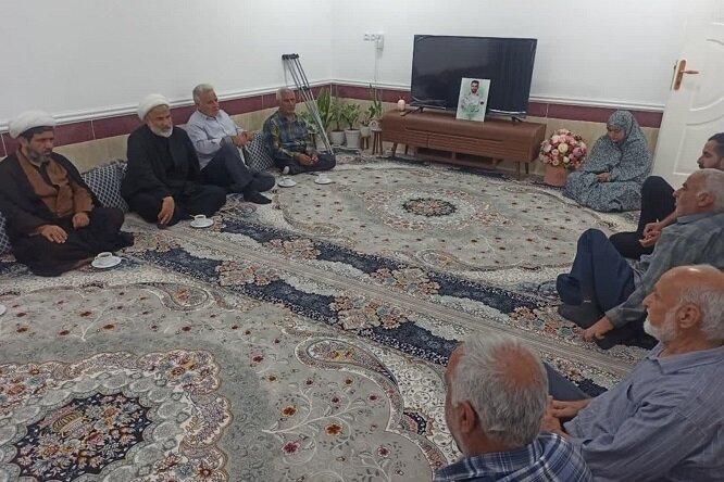 پاسداری از ارزشهای انقلاب راه شهدا را استمرار میبخشد