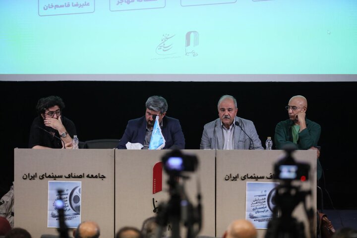 باید سینماگران را آزاد گذاشت تا در سینما فکر تولید کنند