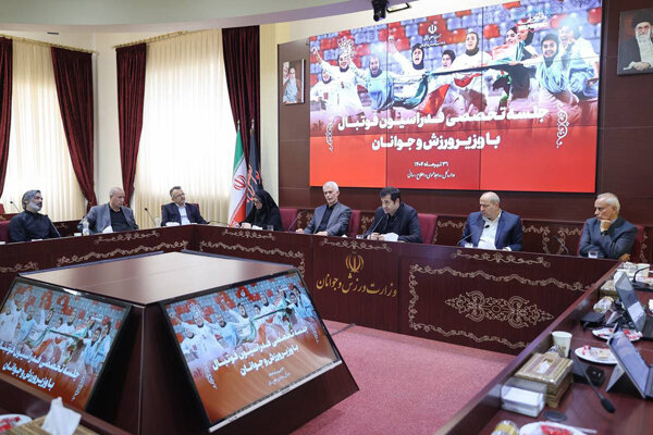 دیدار سرمربیان تیم های ملی فوتبال و فوتسال با وزیر ورزش