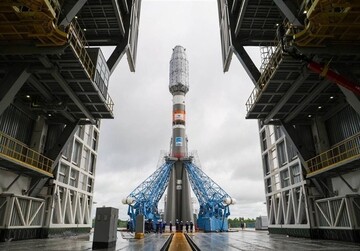 Iran to launch satellite using Russian Soyuz carrier Fri.