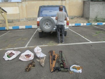 دستگیری شکارچی غیر مجاز در سمنان؛ یک میش شکار شد