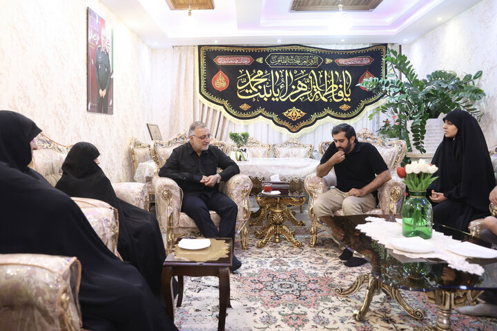 نصب یادمان شهید شادمانی در گلزار شهدا