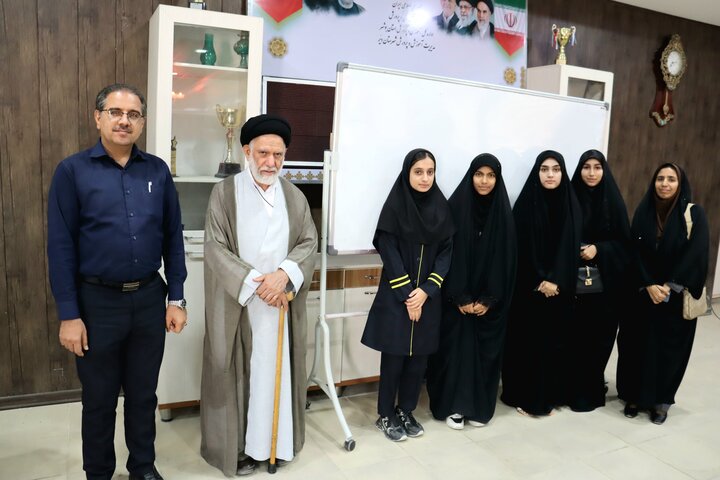 ائمه جمعه صدای مردم هستند