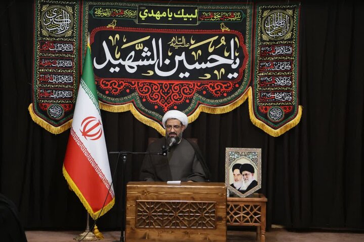 جنایات غزه نشانه کمرنگ شدن انسانیت در جهان امروز است