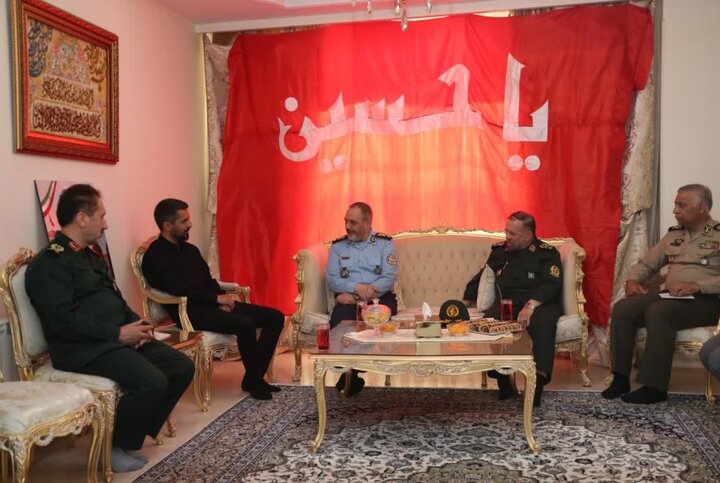 دیدار وزیر دفاع با خانواده سردار شهید ربانی