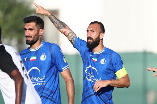 ساپینتو باید مشکل آقاسی را در تیم حل می کرد/ خط دفاع پرسپولیس ضعف دارد