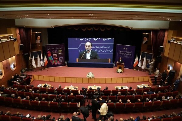 آذربایجان غربی محور توسعه تجارت بین المللی؛مرزها توسعه یابد