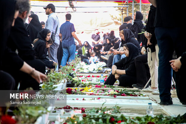 چهلمین روز قطعه 42 4