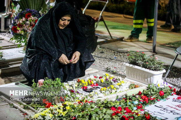 چهلمین روز قطعه 42 32