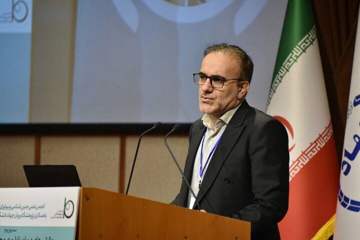 رئیس زاده: نبود قوانین شفاف علت اصلی نارساییهای حوزه سلامت است رئیس زاده: نبود قوانین شفاف علت اصلی نارساییهای حوزه سلامت است